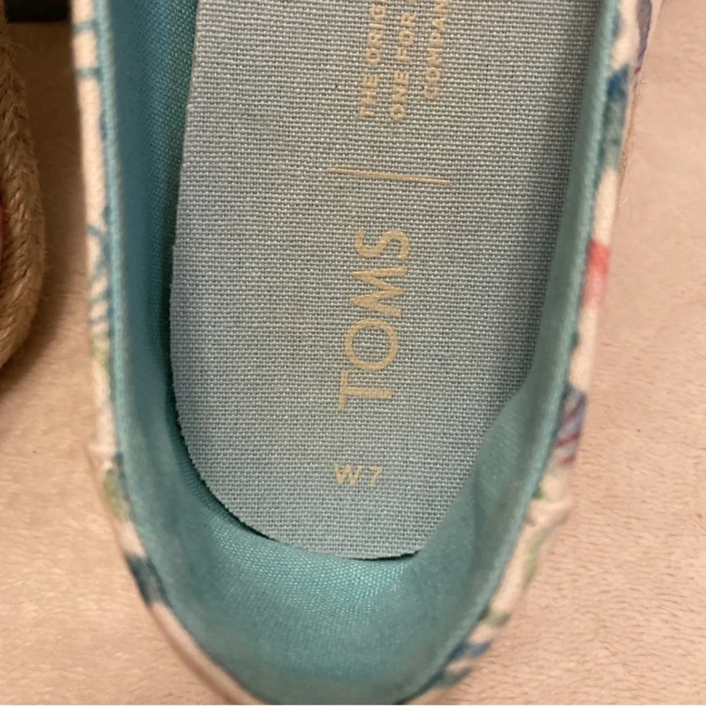 Toms Multicolor Seahorse Sea Life Print